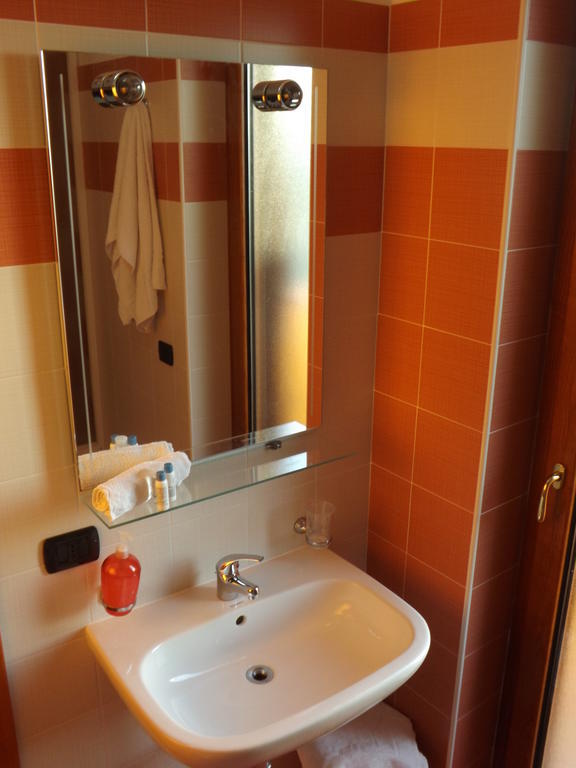 بوتريسلو Bed & Breakfast La Villetta الغرفة الصورة